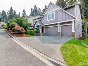1913 NE 32nd Street, Renton WA 98056