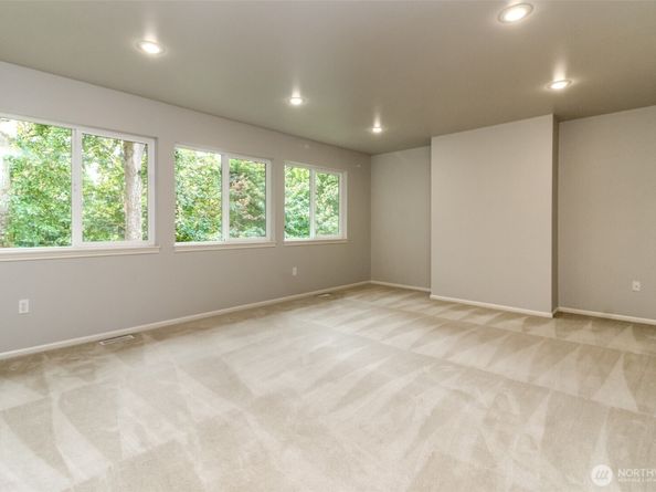 1913 NE 32nd Street, Renton WA 98056