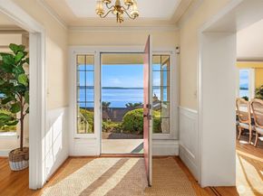 4400 Beach Drive SW, Seattle WA 98116