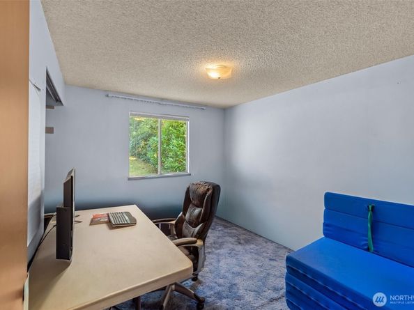 9310 167th Avenue NE, Redmond WA 98052