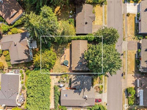 9310 167th Avenue NE, Redmond WA 98052