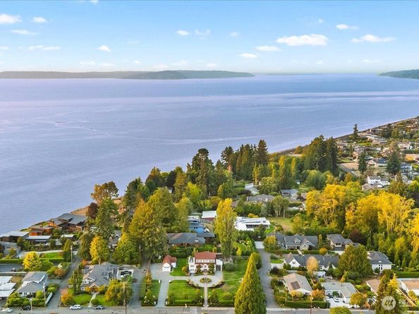 209 Caspers Street, Edmonds WA 98020