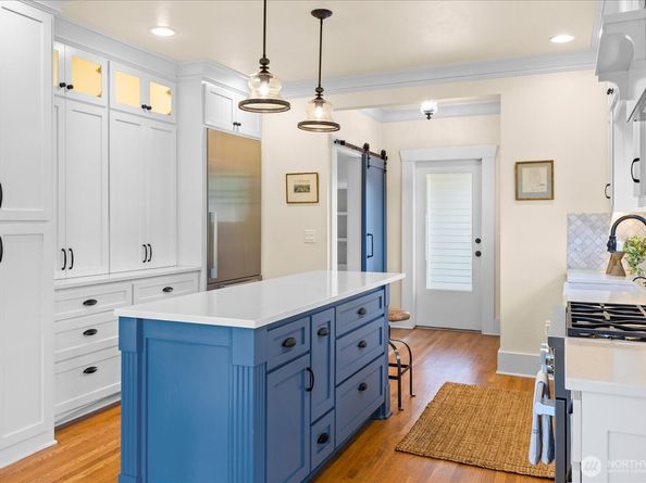 209 Caspers Street, Edmonds WA 98020