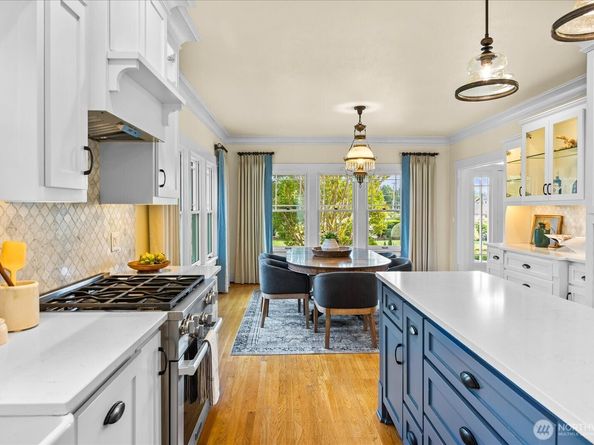 209 Caspers Street, Edmonds WA 98020