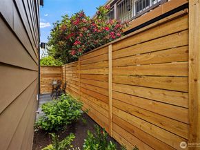 2665 51st Ave SW, Seattle WA 98116