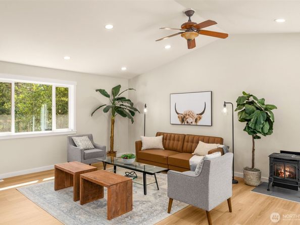 20420 NE Woodinville Duvall Road, Woodinville WA 98077