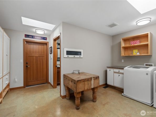 15115 78th Ave NE, Kenmore WA 98028
