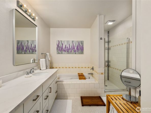 1000 Aurora Avenue N N210, Seattle WA 98109