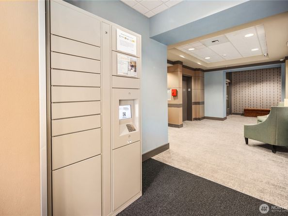 1000 Aurora Avenue N N210, Seattle WA 98109