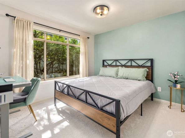 1000 Aurora Avenue N N210, Seattle WA 98109