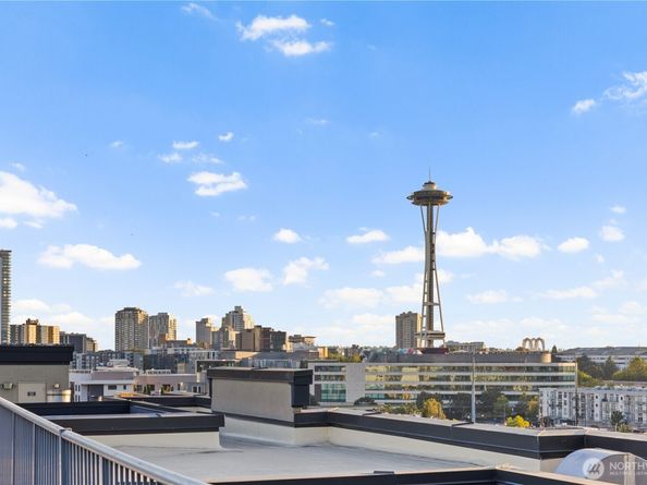 1000 Aurora Avenue N N210, Seattle WA 98109