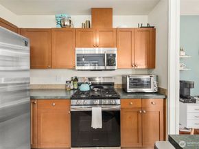 1000 Aurora Avenue N N210, Seattle WA 98109