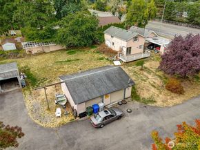 13041 & 13045 SE 208th Street, Kent WA 98031