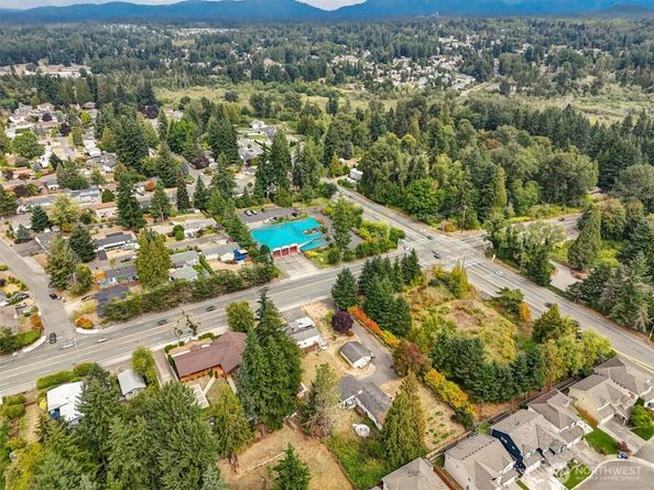 13041 & 13045 SE 208th Street, Kent WA 98031