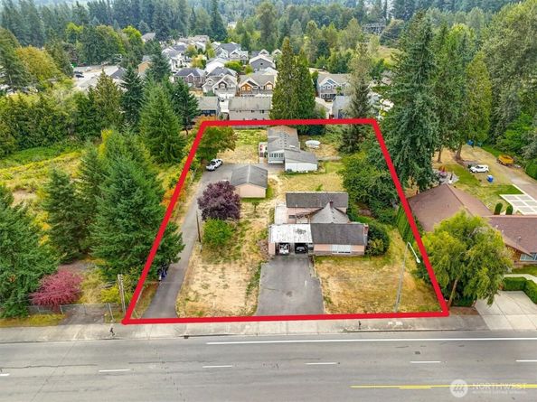 13041 & 13045 SE 208th Street, Kent WA 98031