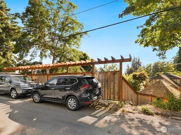 8430 Fauntleroy Way SW, Seattle WA 98136