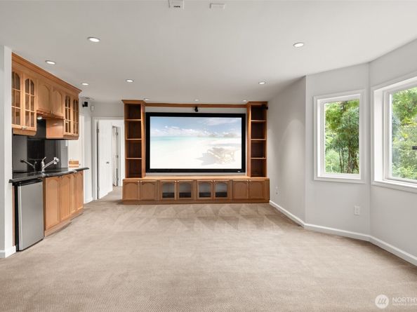 1932 S 370th Court, Federal Way WA 98003