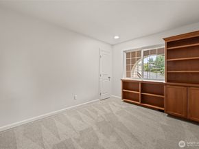 1932 S 370th Court, Federal Way WA 98003
