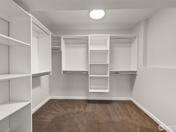 1932 S 370th Court, Federal Way WA 98003