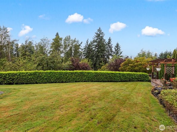 1932 S 370th Court, Federal Way WA 98003