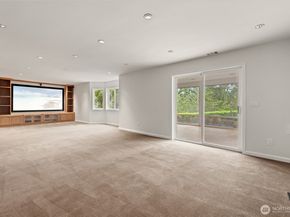 1932 S 370th Court, Federal Way WA 98003