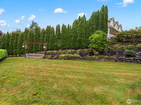1932 S 370th Court, Federal Way WA 98003