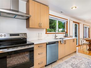 20005 25th Avenue NE, Shoreline WA 98155