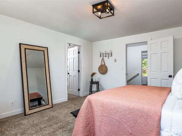 20005 25th Avenue NE, Shoreline WA 98155