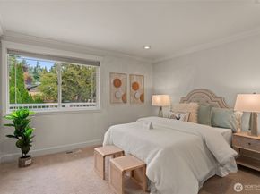 12623 NE 28th Street, Bellevue WA 98005