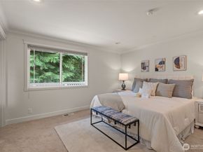 12623 NE 28th Street, Bellevue WA 98005