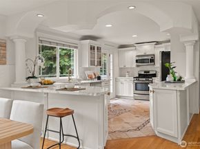 12623 NE 28th Street, Bellevue WA 98005
