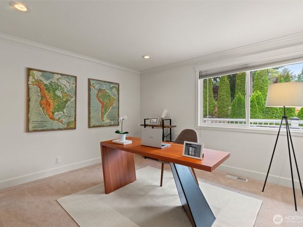 12623 NE 28th Street, Bellevue WA 98005