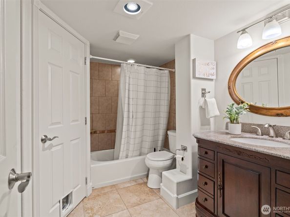 12623 NE 28th Street, Bellevue WA 98005