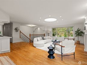 12623 NE 28th Street, Bellevue WA 98005