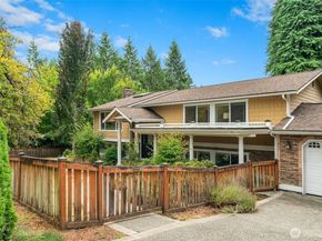 12623 NE 28th Street, Bellevue WA 98005