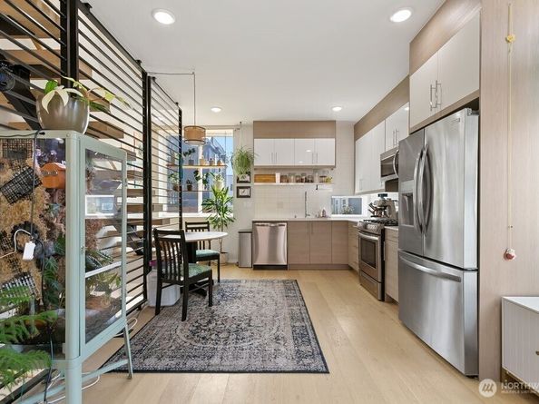 901 28th Avenue S H, Seattle WA 98144