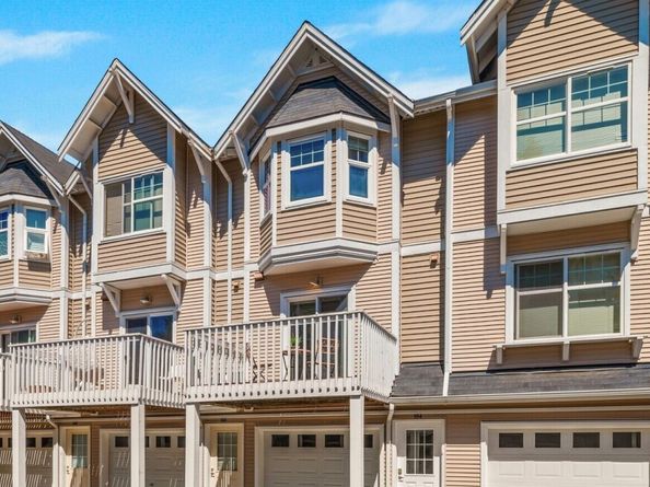 16422 NE 91st Street 104, Redmond WA 98052