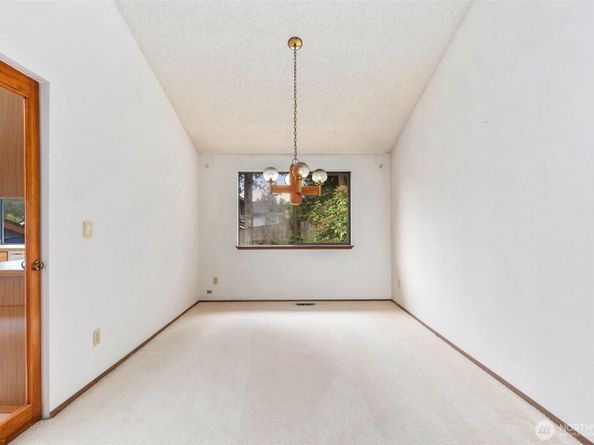15915 SE 166th Pl, Renton WA 98058