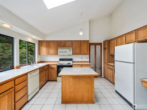 15915 SE 166th Pl, Renton WA 98058