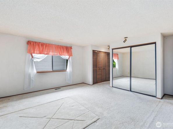 15915 SE 166th Pl, Renton WA 98058