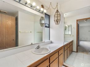 15915 SE 166th Pl, Renton WA 98058