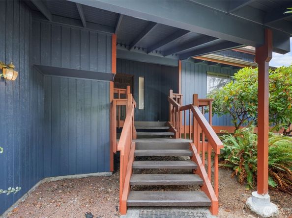15915 SE 166th Pl, Renton WA 98058