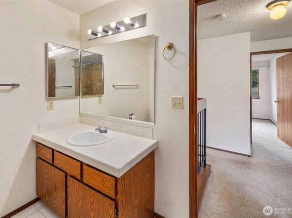 15915 SE 166th Pl, Renton WA 98058