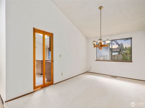 15915 SE 166th Pl, Renton WA 98058