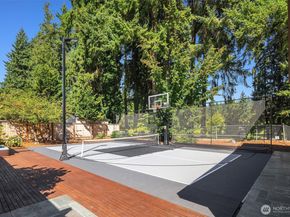 150 131st Avenue NE, Bellevue WA 98005