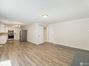 210 219th Place SW, Bothell WA 98021