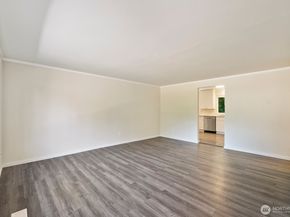 210 219th Place SW, Bothell WA 98021