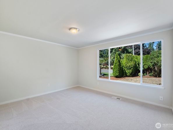 210 219th Place SW, Bothell WA 98021
