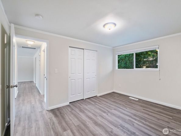 210 219th Place SW, Bothell WA 98021