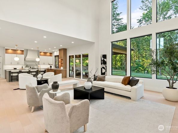 16654 195th Street NE, Woodinville WA 98072